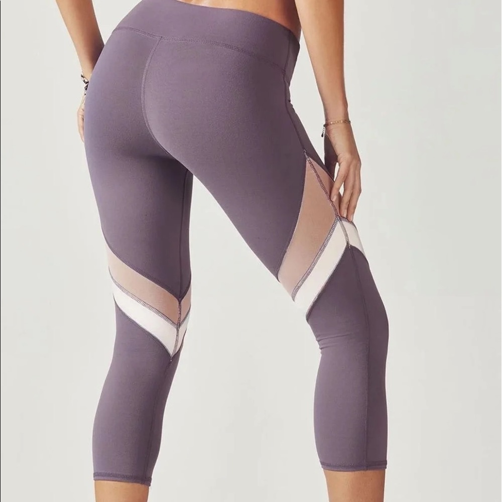 Fabletics capri leggings Sz S